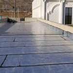 اجرای یکپارچه ایزوگام روی سقف مجتمع مسکونی